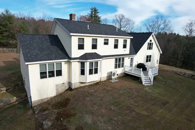 $625,000 | 611 North Pembroke Road, Pembroke, NH 03275