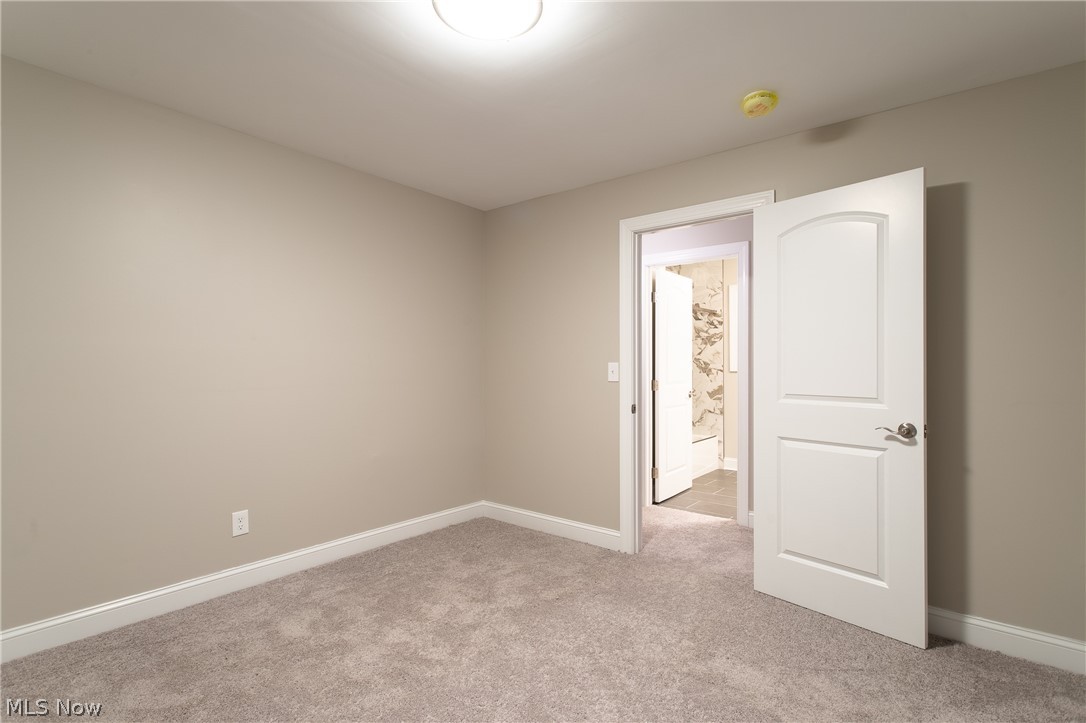 3051 Yorkshire Road Cleveland, OH 44118 - Photo 18 of 35 Gallery Image 18