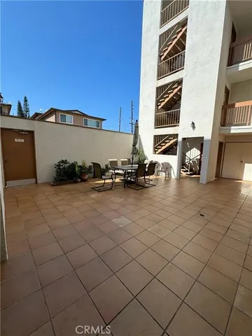 $639,000 | 665 West 24th Street, Unit 208, San Pedro, CA 90731