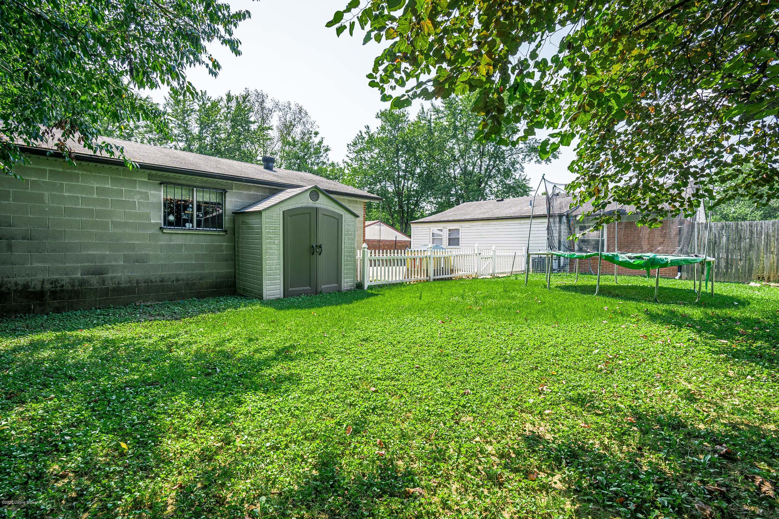 374 Mayflower Road Louisville, KY 40229 - Photo 30 of 36 374 Mayflower Road-08