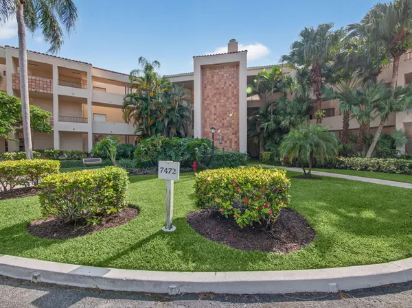 $325,000 | 7472 La Paz Boulevard, Unit 109, Boca Raton, FL 33433