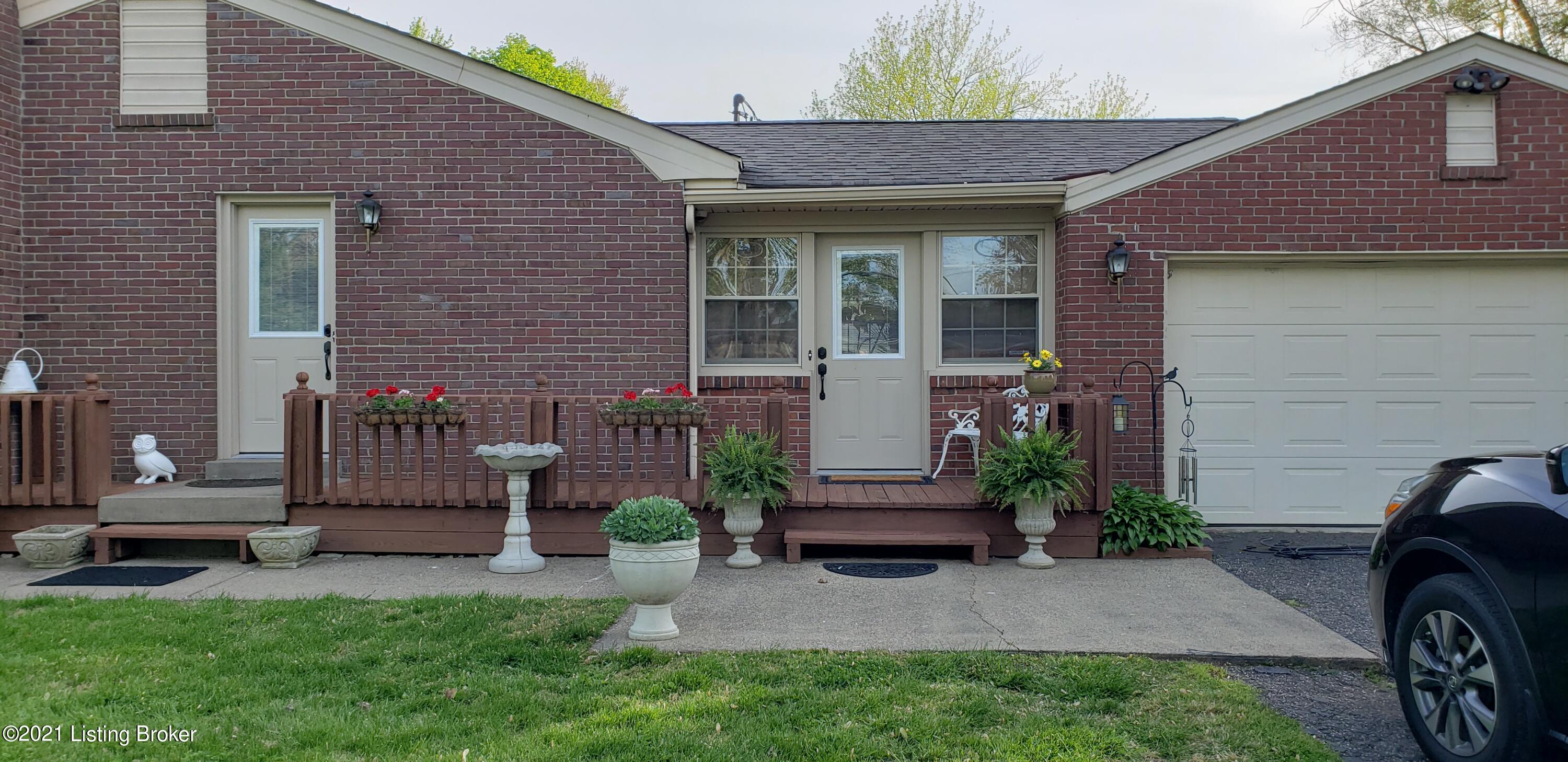 10000 3rd Street Road Louisville, KY 40272 - Photo 6 of 47 20210426_182202