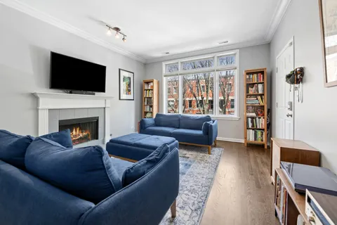 $425,000 | 1311 West Fillmore Street, Unit 2, Chicago, IL 60607