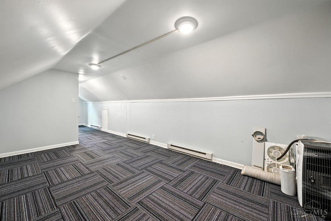 1394 Adams Road Cincinnati, OH 45231 - Photo 18 of 35 Gallery Image 18