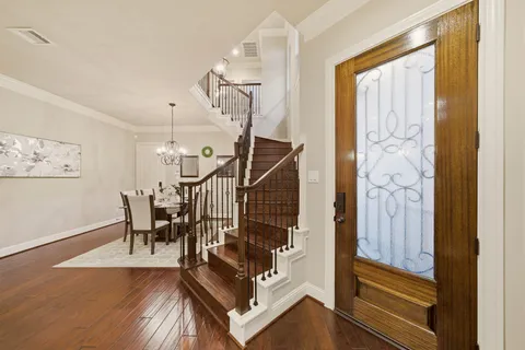$539,000 | 5539 Kiam Street, Houston, TX 77007