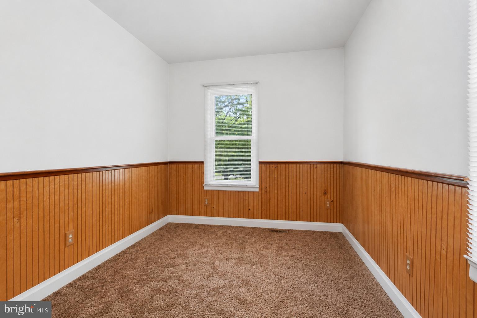 21006 Boonsboro Mountain Road Boonsboro, MD 21713 - Photo 25 of 28 Bedroom #3