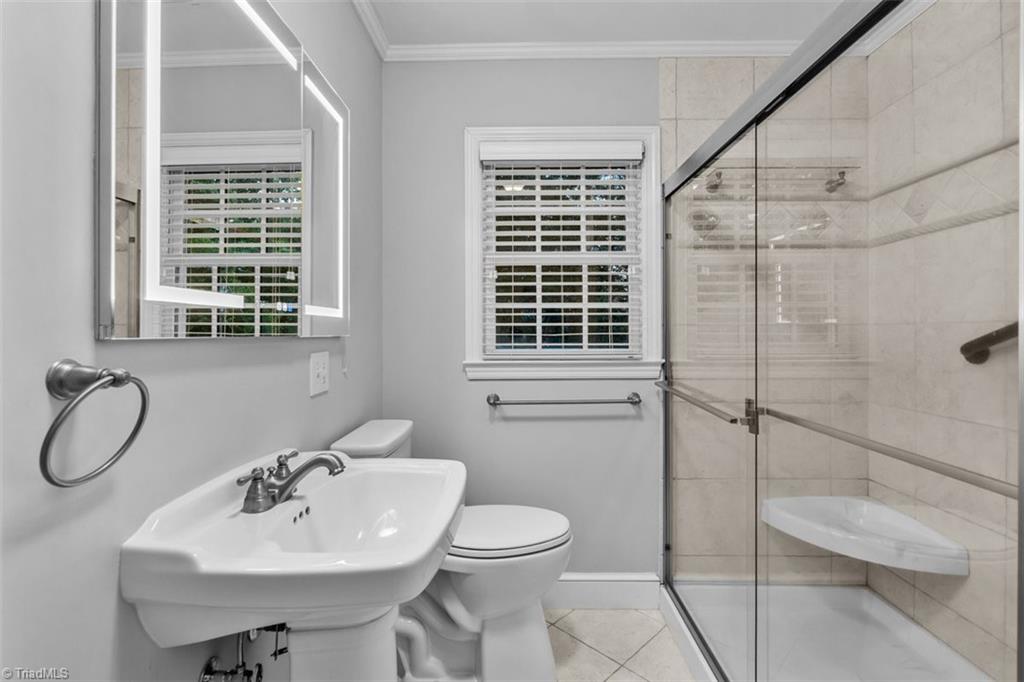 809 Hillcrest Drive High Point, NC 27262 - Photo 30 of 50