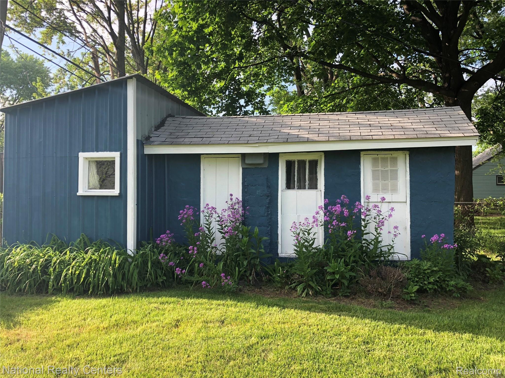 3196 Harrison Avenue Rochester, MI 48307 - Photo 26 of 27 IMG_6046.jpg