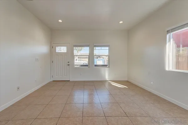 $1,049,500 | 4250 Division Street, San Diego, CA 92113