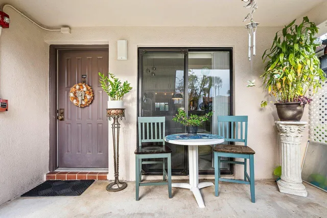 $319,900 | 5200 East Club Circle, Unit 106, Boca Raton, FL 33487