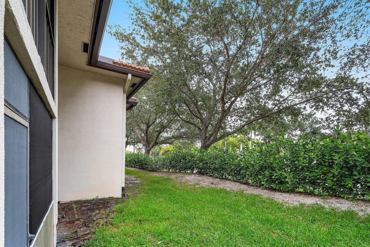 5200 East Club Circle, Unit 106 Boca Raton, FL 33487 - Photo 21 of 31 027-5200EastClubCircle-106-BocaRaton-FL-