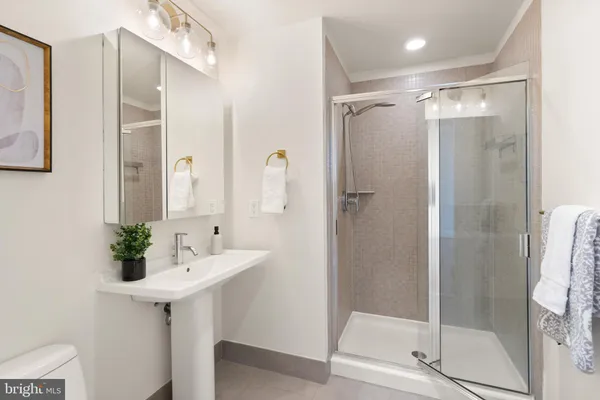 $3,000 | 2125 14th Street Northwest, Unit 207W, Washington, DC 20009