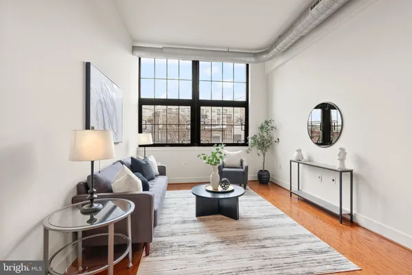 $3,000 | 2125 14th Street Northwest, Unit 207W, Washington, DC 20009