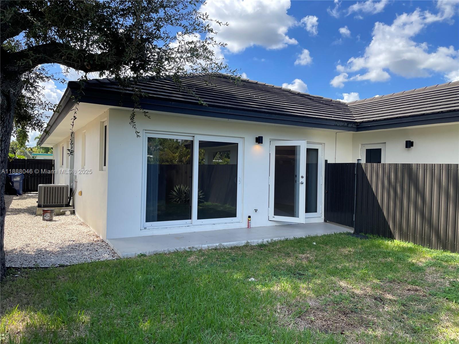 6329 Southwest 23rd Street, Unit 6329 Miami, FL 33155 - Photo 28 of 29