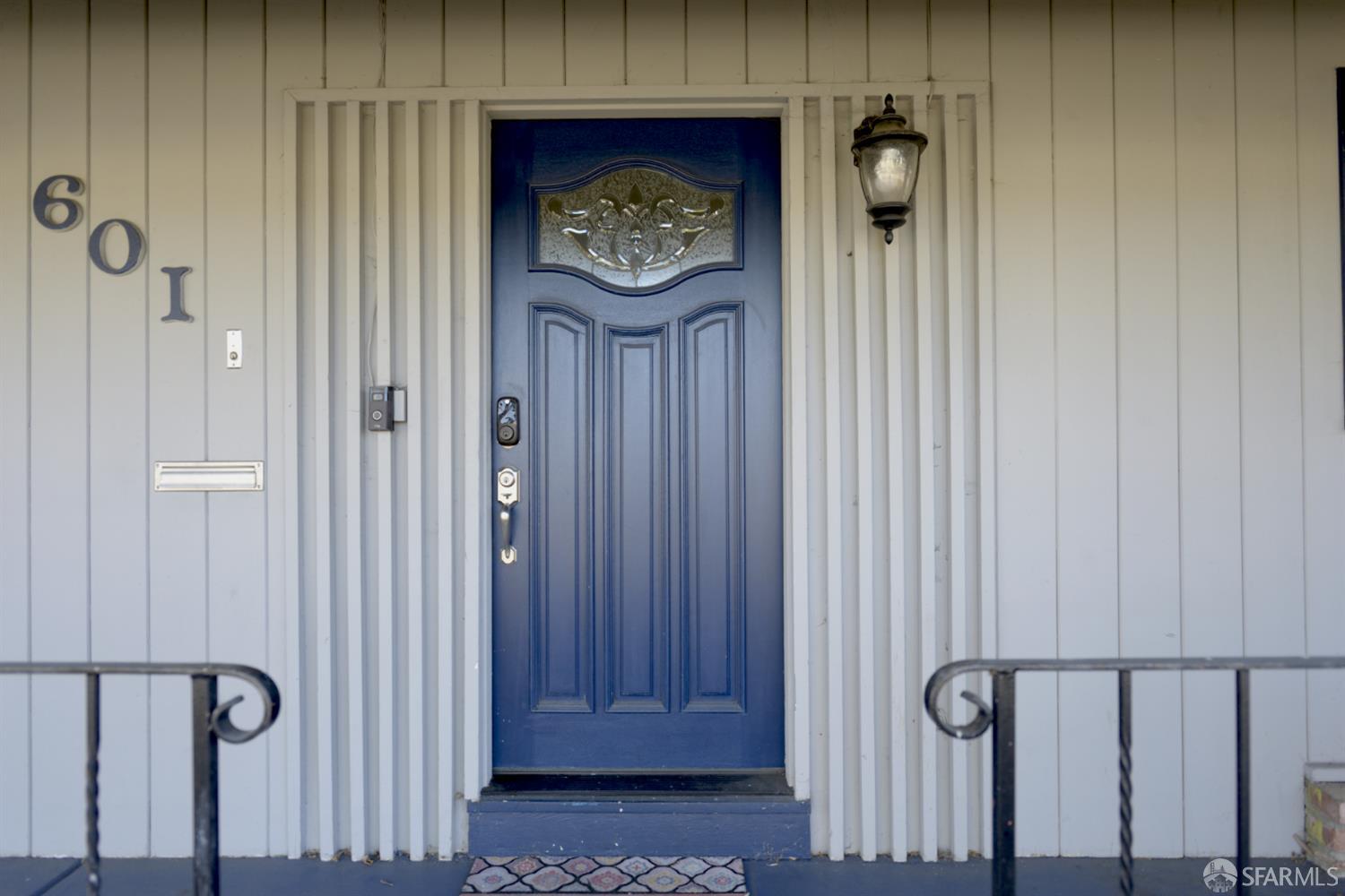 601 Garin Avenue Hayward, CA 94544 - Photo 4 of 27 a view of a hallway with elevator