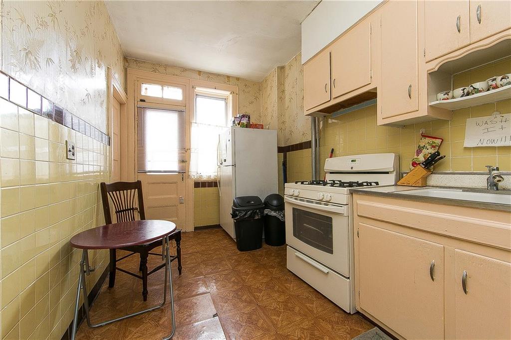 442 Fenimore Street Brooklyn, NY 11225 - Photo 14 of 17