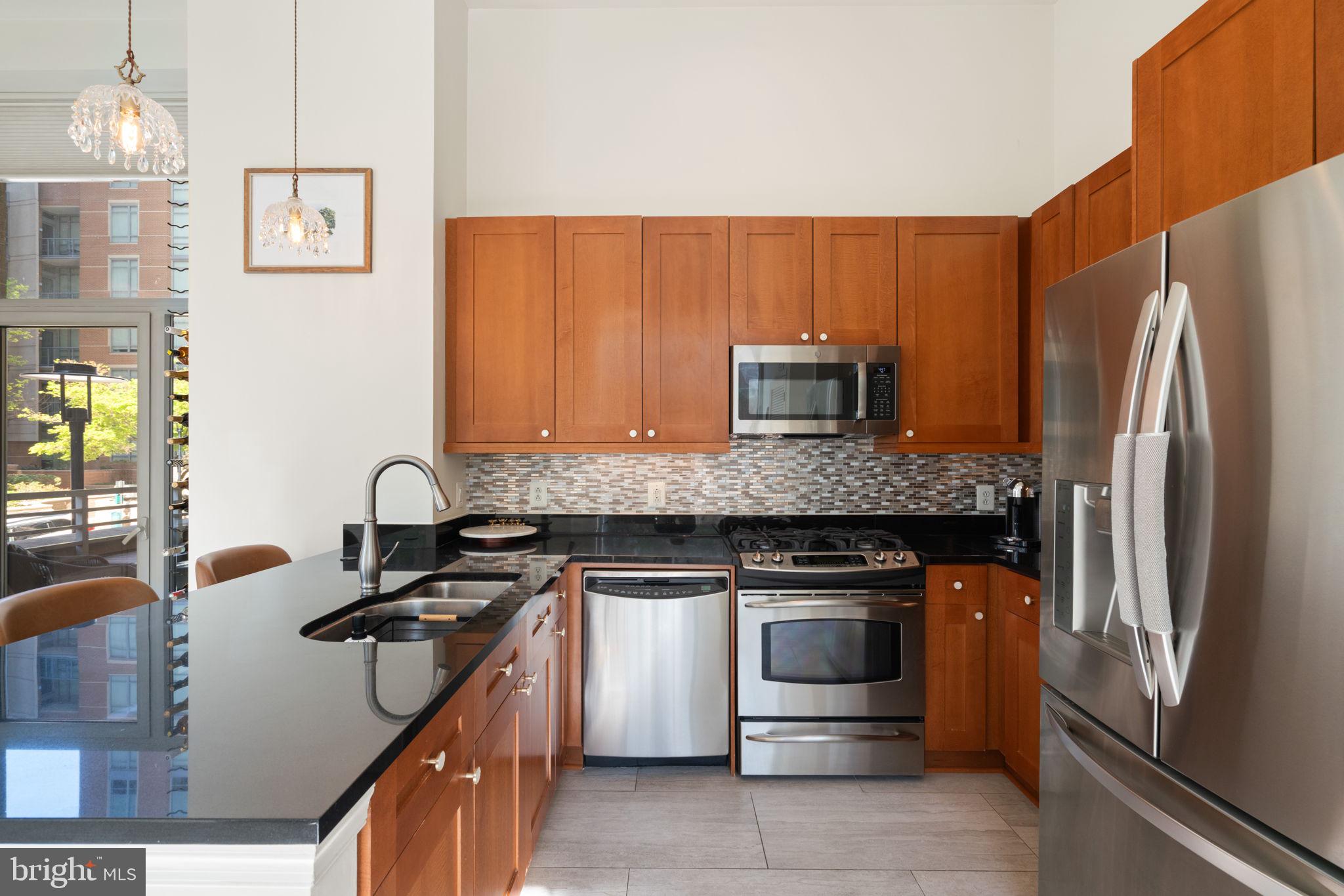 11990 Market Street, Unit 101 Reston, VA 20190 - Photo 16 of 44 Kitchen