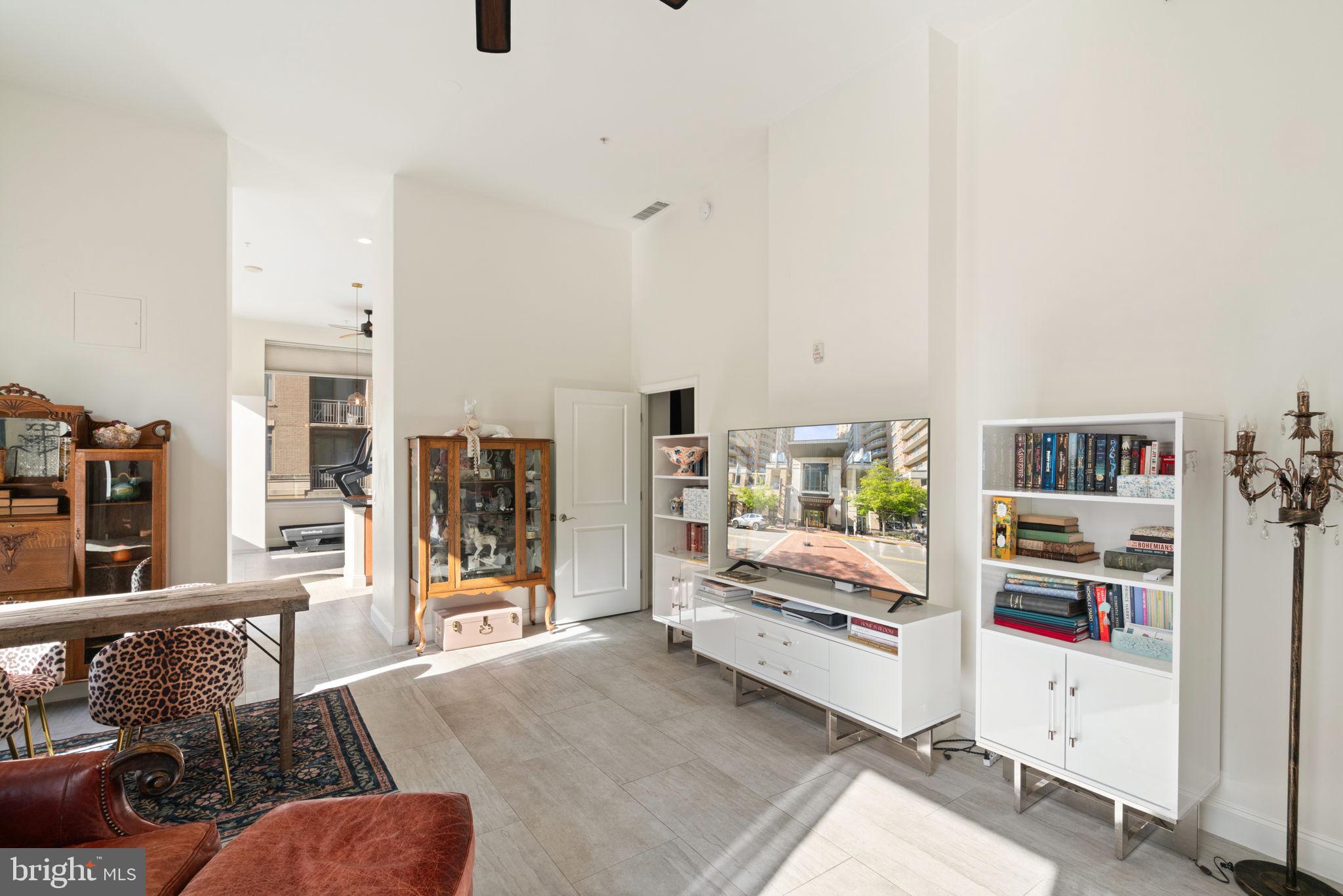 11990 Market Street, Unit 101 Reston, VA 20190 - Photo 10 of 44 Living Room