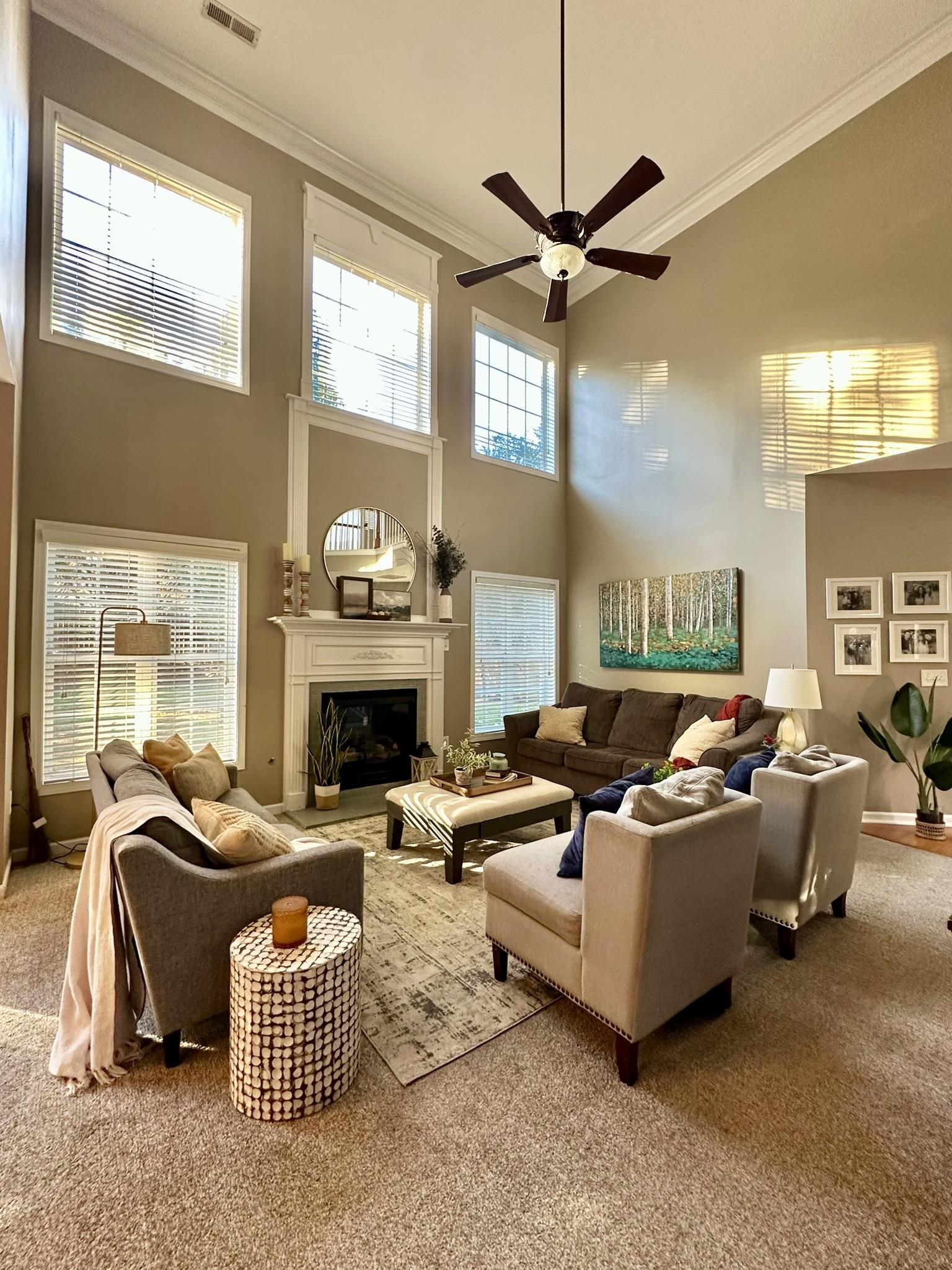 814 Bayshore Lane Moore, SC 29369 - Photo 5 of 18 Living Room