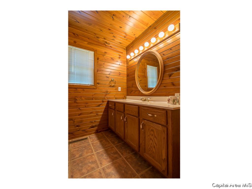 1507 Lakeview Road North Dahinda, IL 61428 - Photo 8 of 19 Gallery Image 8