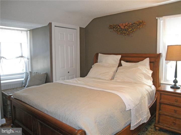 115 Twining Road Oreland, PA 19075 - Photo 17 of 23 Master Bedroom