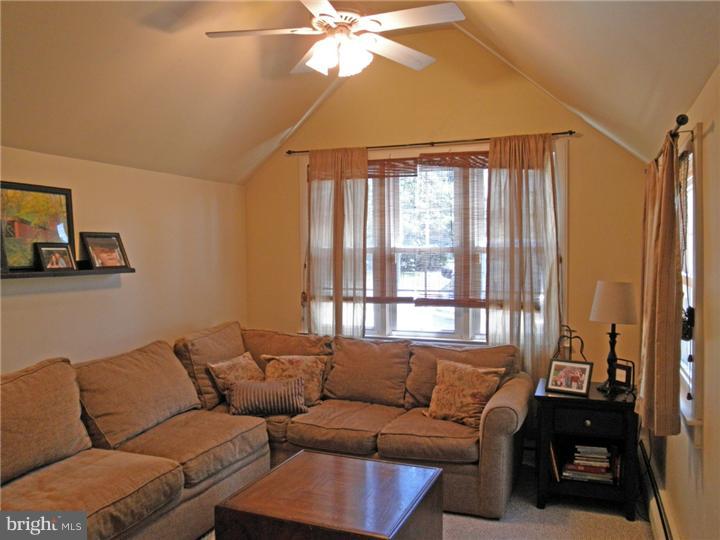 115 Twining Road Oreland, PA 19075 - Photo 4 of 23 Living Room