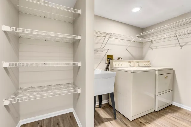 $335,000 | 741 Old Creek Court, Elk Grove Village, IL 60007