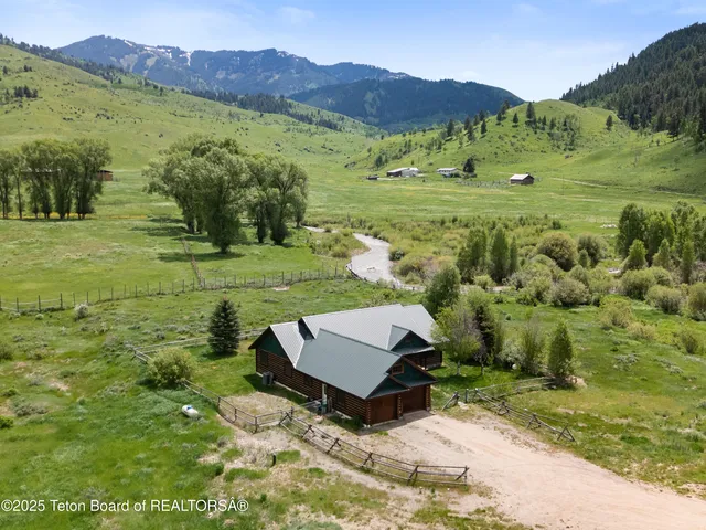 $2,695,000 | 3355 East Horse Creek Road, Jackson, WY 83001