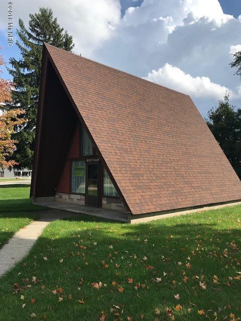 14453 9 Mile Road Kaleva, MI 49645 - Photo 2 of 10 IMG_1144