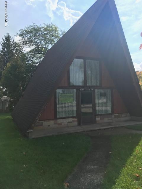 14453 9 Mile Road Kaleva, MI 49645 - Photo 3 of 10 IMG_1148
