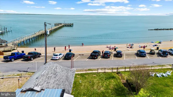 $500,000 | 20 Beach Terrace, Colonial Beach, VA 22443