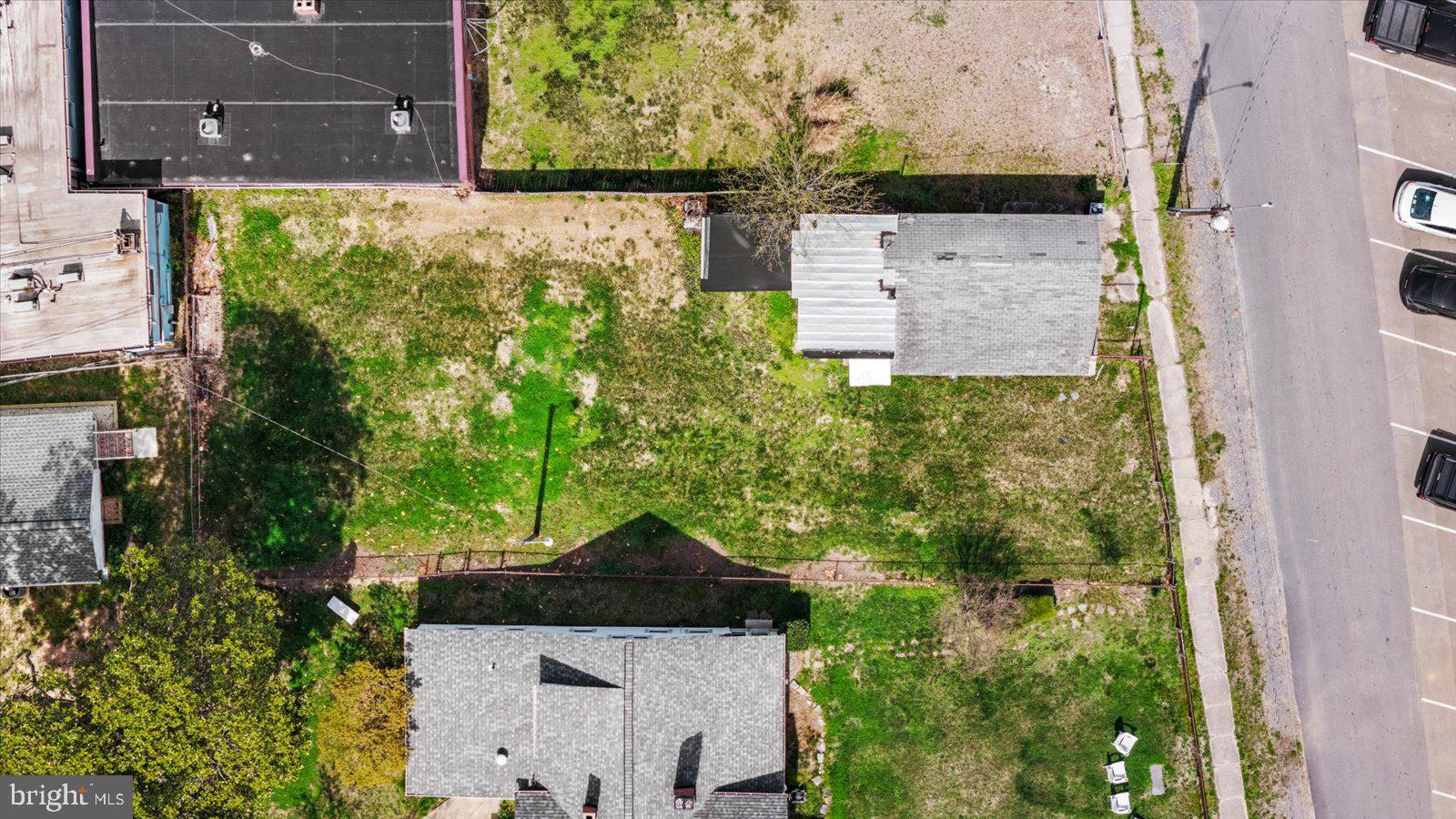 20 Beach Terrace Colonial Beach, VA 22443 - Photo 7 of 20 an aerial view of a house with a yard