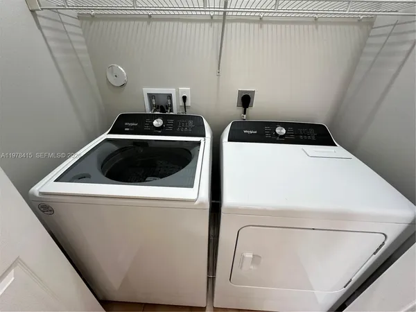 a close up of a washer and dryer