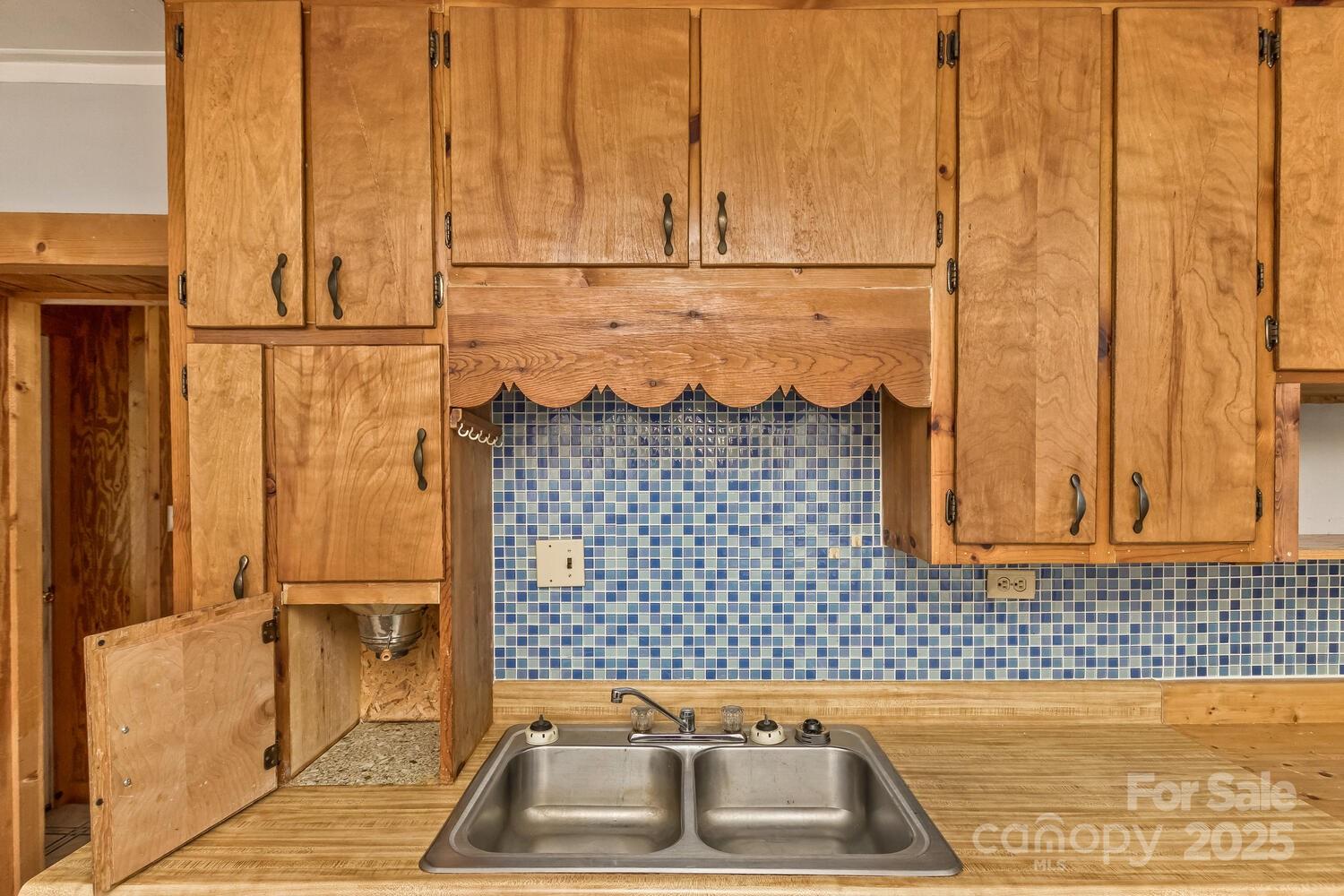 20 Lindsey Road Candler, NC 28715 - Photo 18 of 47 Gallery Image 18
