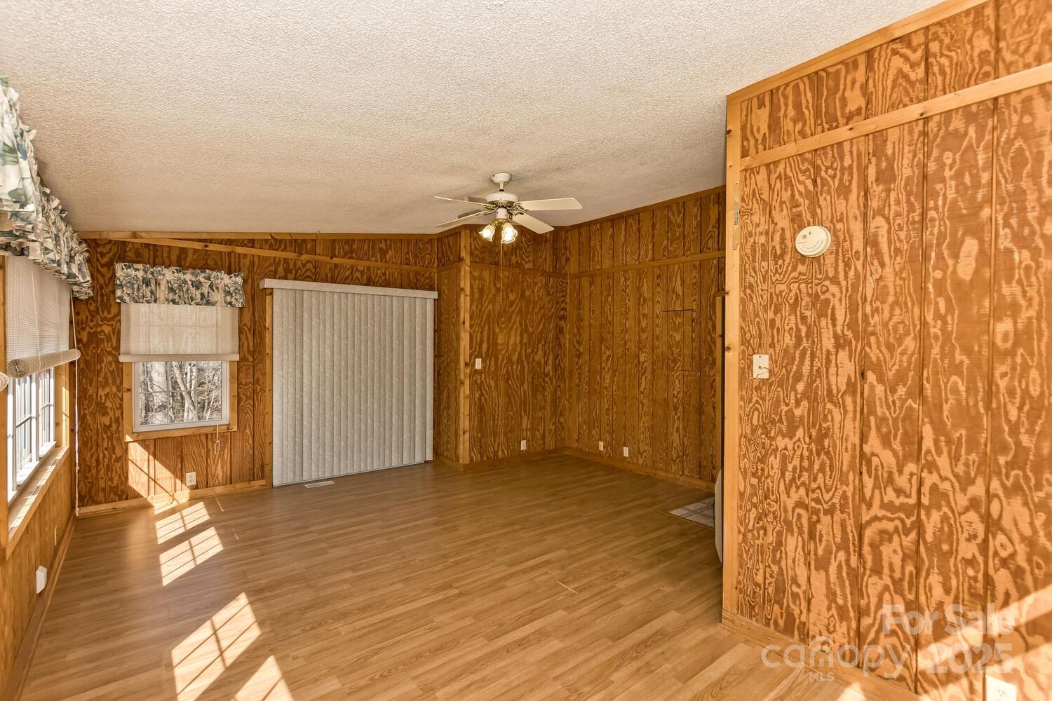 20 Lindsey Road Candler, NC 28715 - Photo 23 of 47 Gallery Image 23