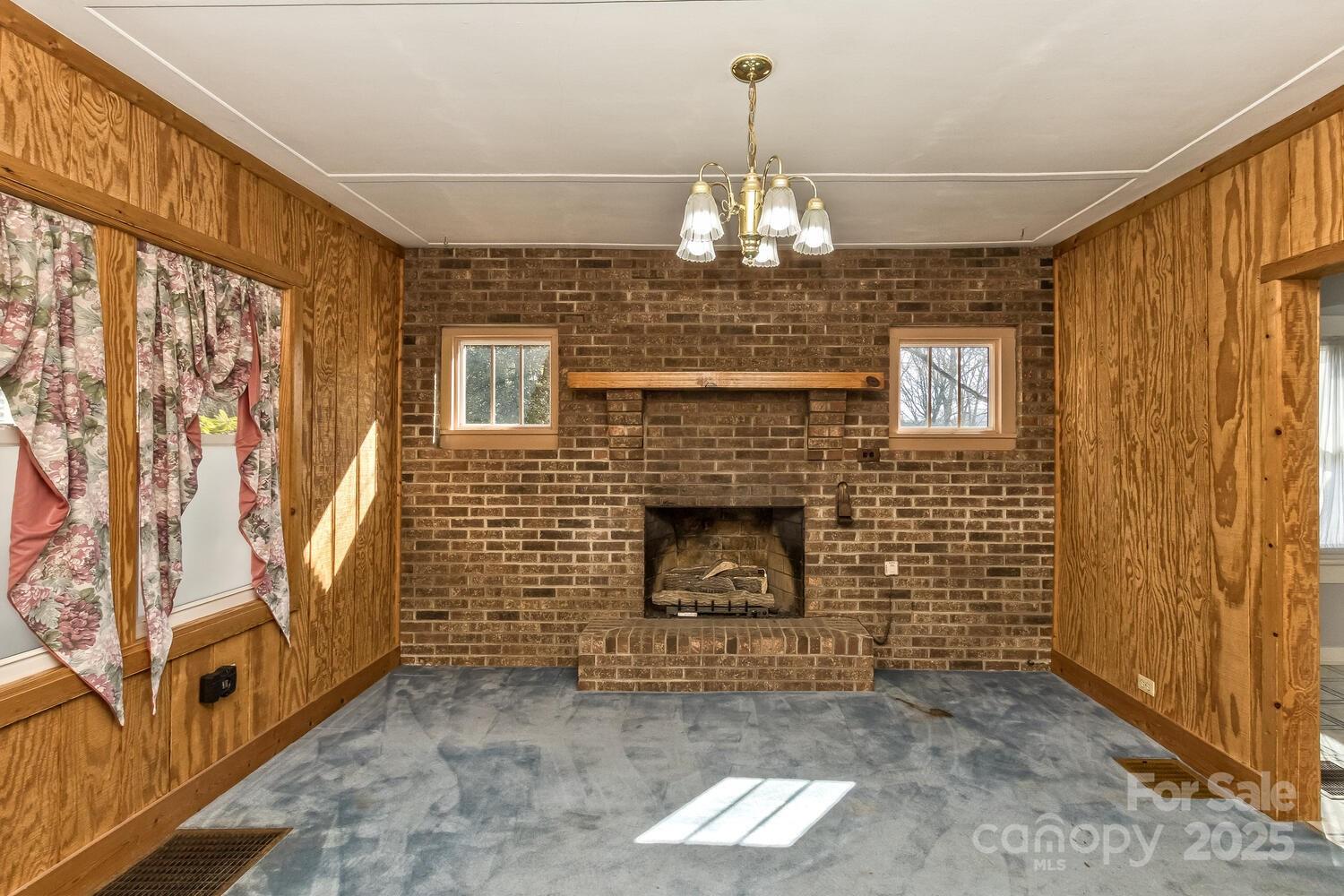20 Lindsey Road Candler, NC 28715 - Photo 6 of 47 Gallery Image 6