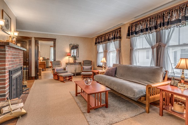 179 Derby Road Melrose, MA 02176 - Photo 8 of 26 Gallery Image 8