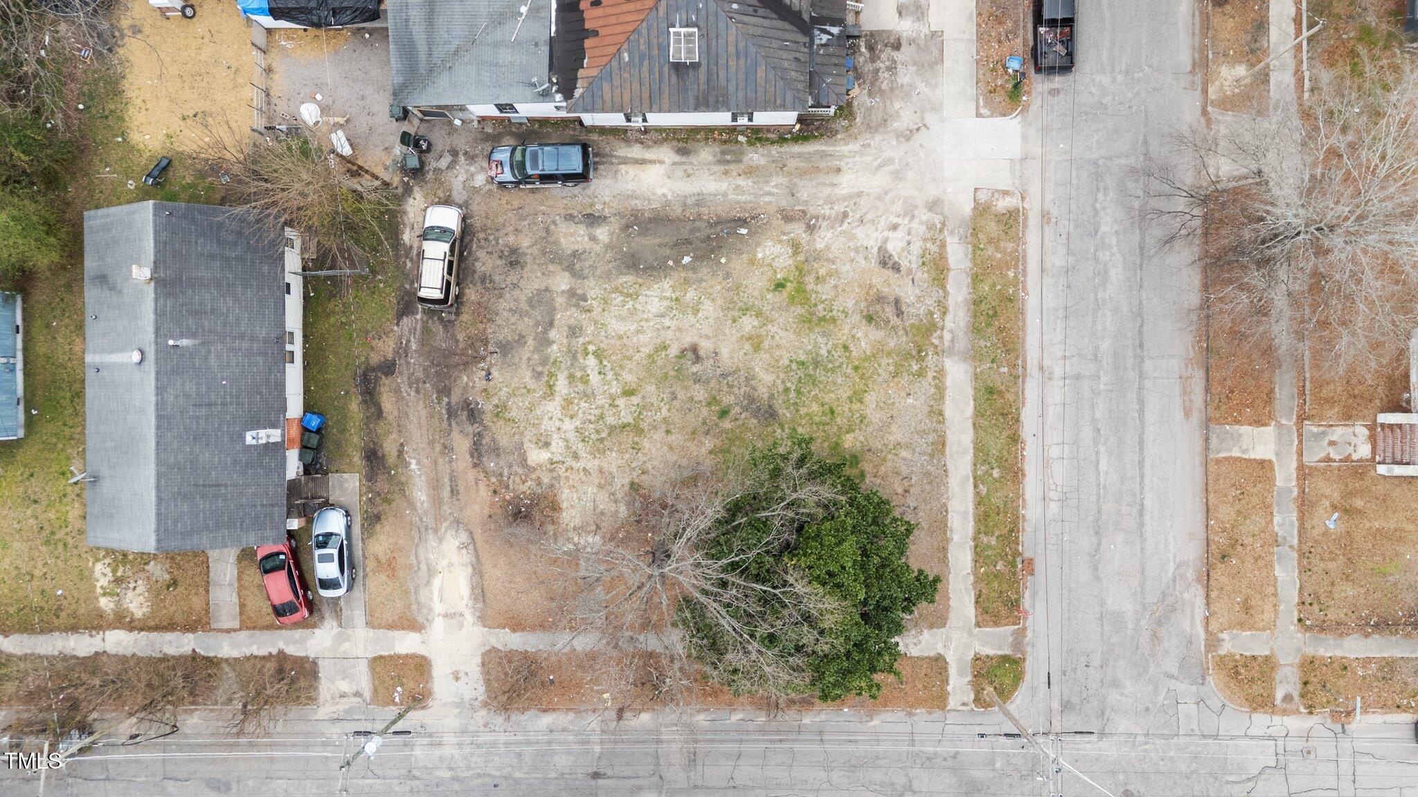 310 Maplewood Avenue Northeast Wilson, NC 27893 - Photo 4 of 15 1-web-or-mls-DJI_20250310105940_0371_D