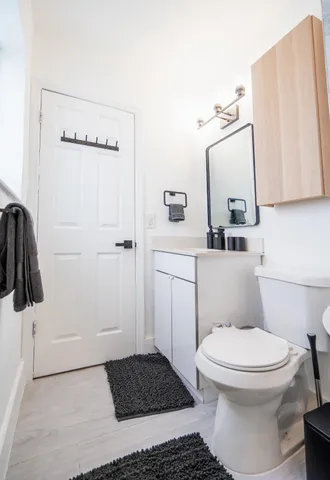 $5,350 | 246 Northeast 118th Street, Miami, FL 33161