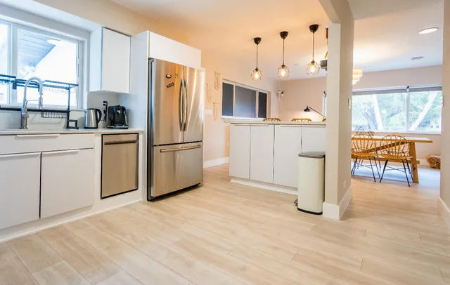 $5,350 | 246 Northeast 118th Street, Miami, FL 33161