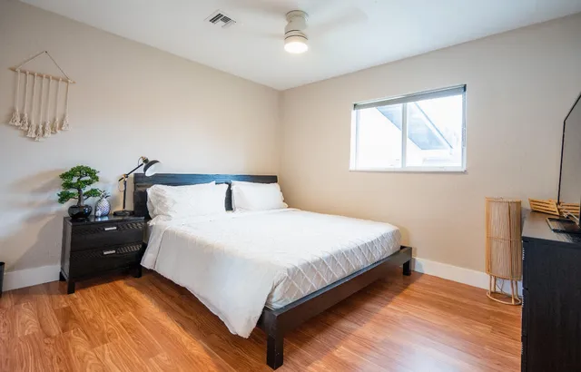 $5,350 | 246 Northeast 118th Street, Miami, FL 33161