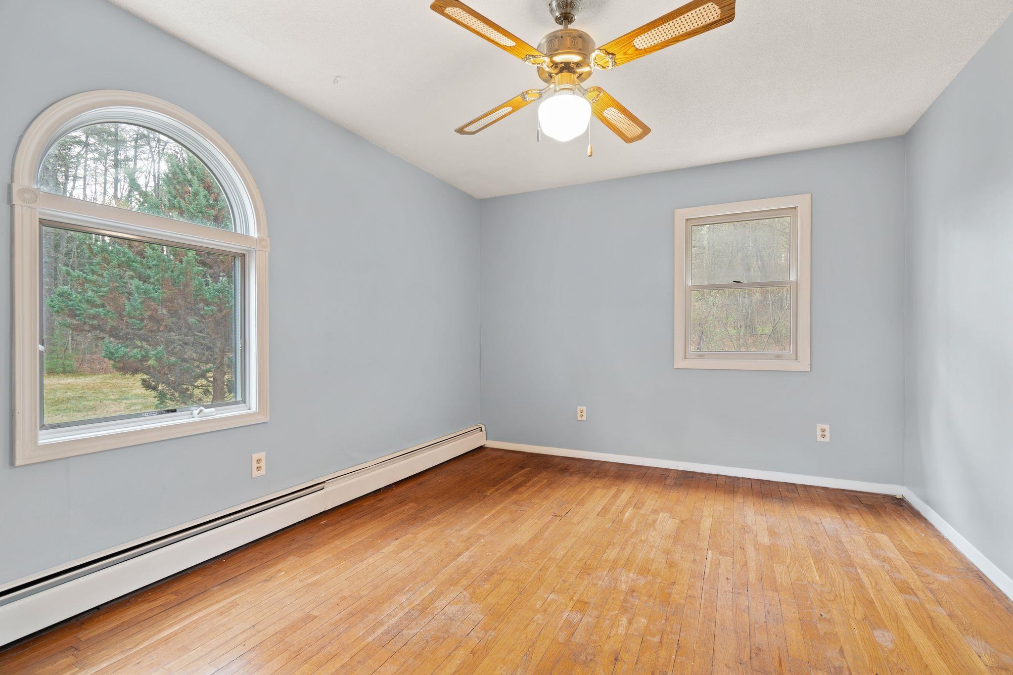 136 Wallace Road Bedford, NH 03110 - Photo 12 of 25