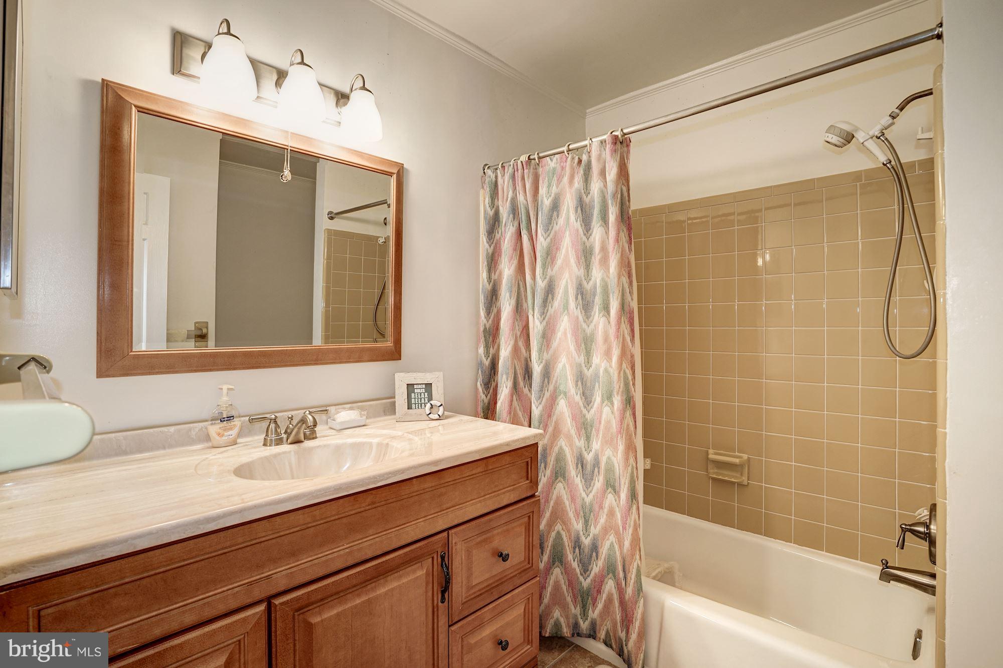 1118 Collingwood Road Alexandria, VA 22308 - Photo 21 of 30 Bath