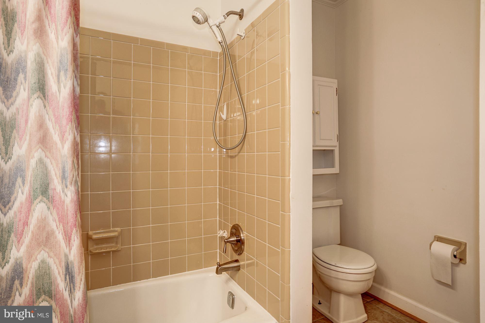 1118 Collingwood Road Alexandria, VA 22308 - Photo 22 of 30 Bath