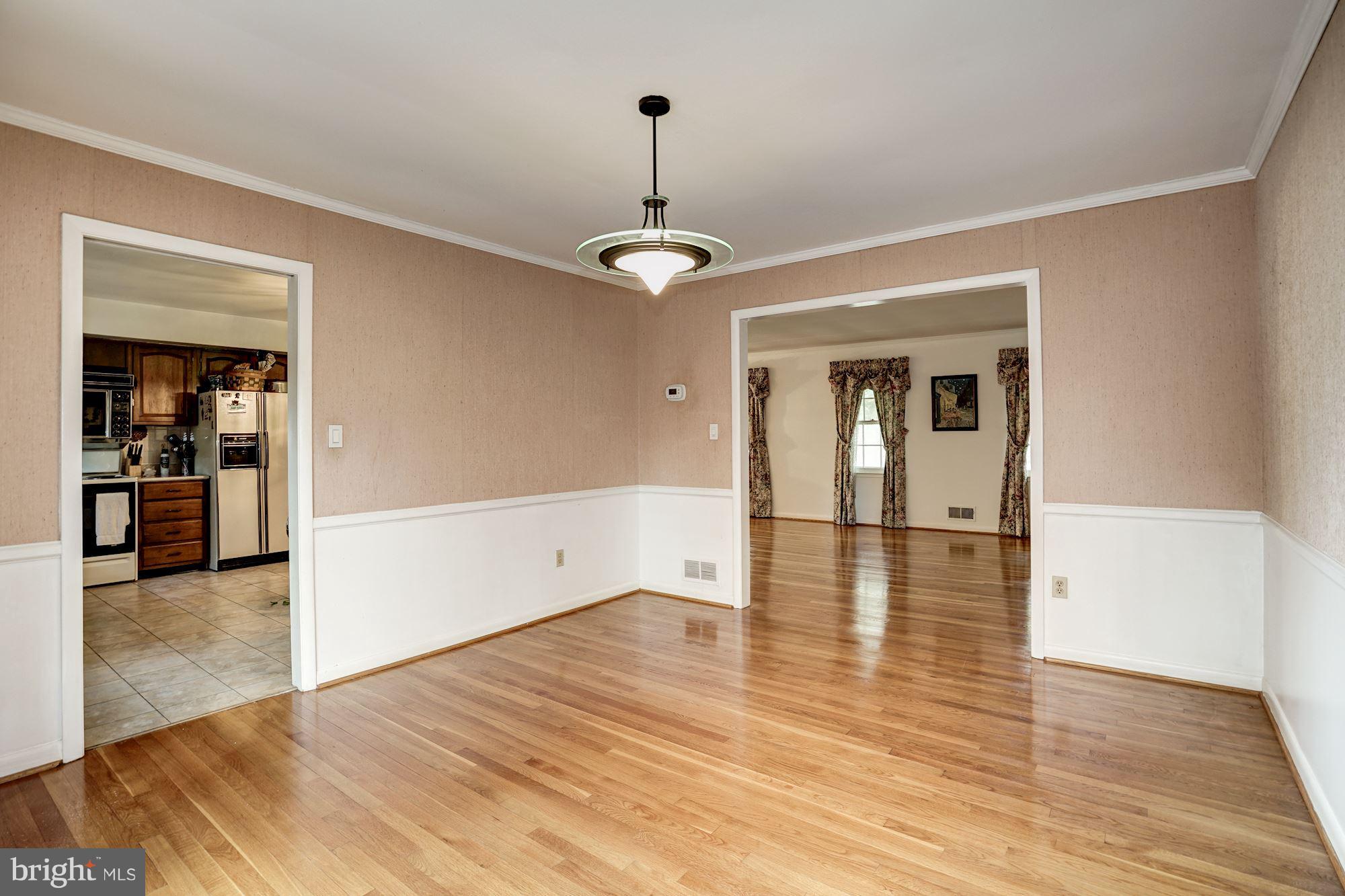1118 Collingwood Road Alexandria, VA 22308 - Photo 5 of 30 Interior (General)