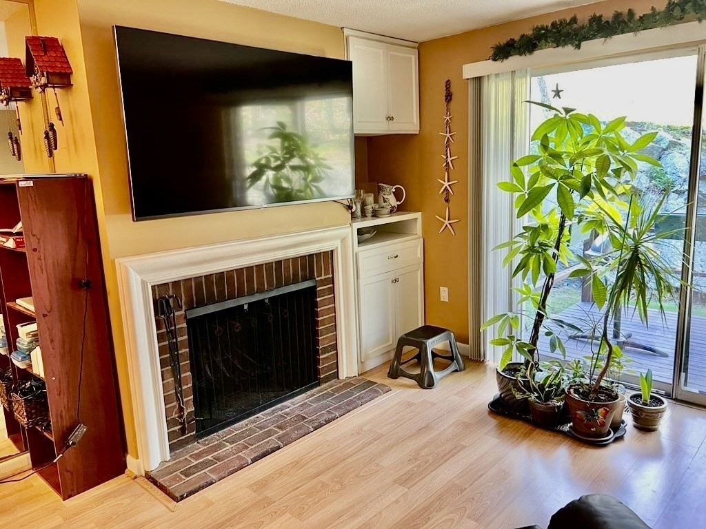 28 Shackle Way, Unit 151 Swampscott, MA 01907 - Photo 4 of 13