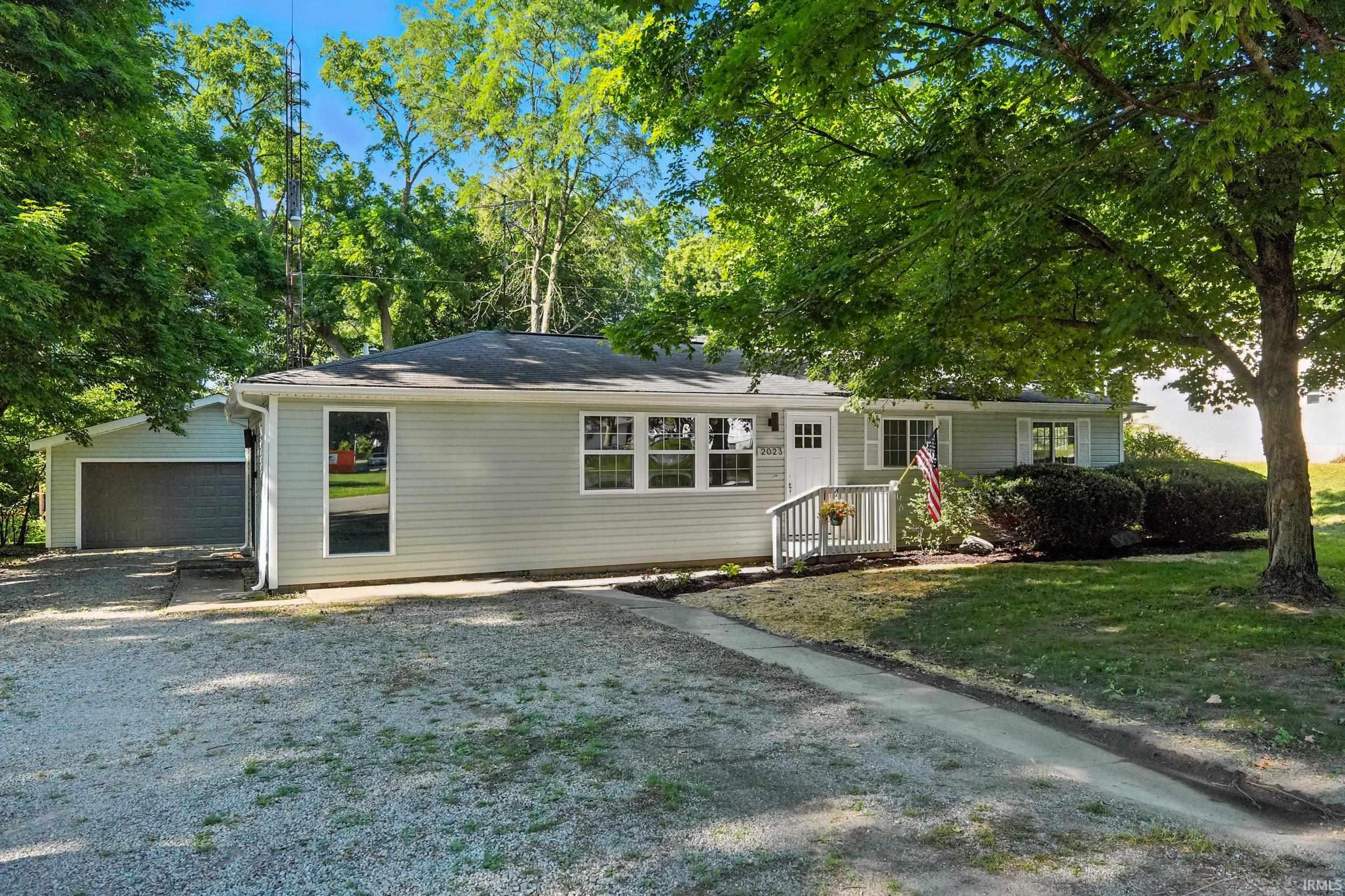 2023 Graham Drive Fort Wayne, IN 46818 - Photo 1 of 28