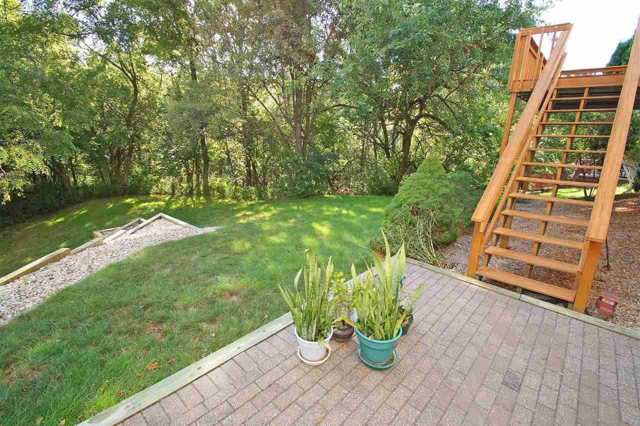 6016 West Ridgecrest Circle Peoria, IL 61615 - Photo 5 of 31 Gallery Image 5