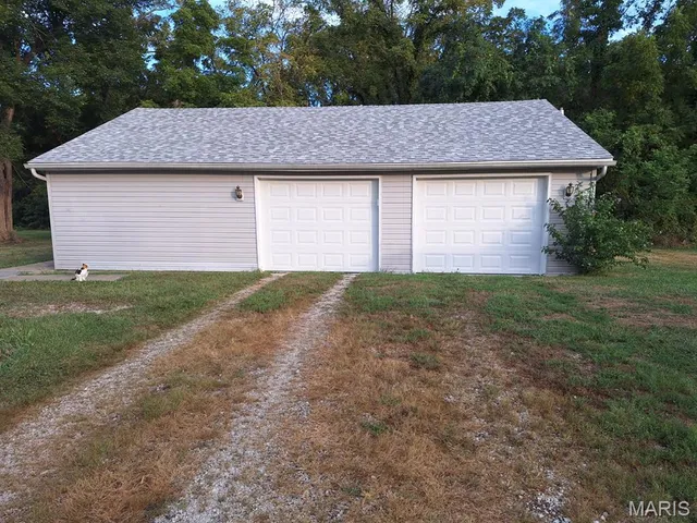 $245,900 | 13908 Maries Road 616, Vienna, MO 65582