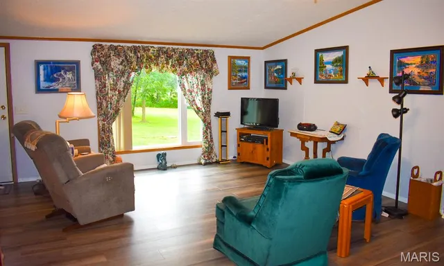 $245,900 | 13908 Maries Road 616, Vienna, MO 65582